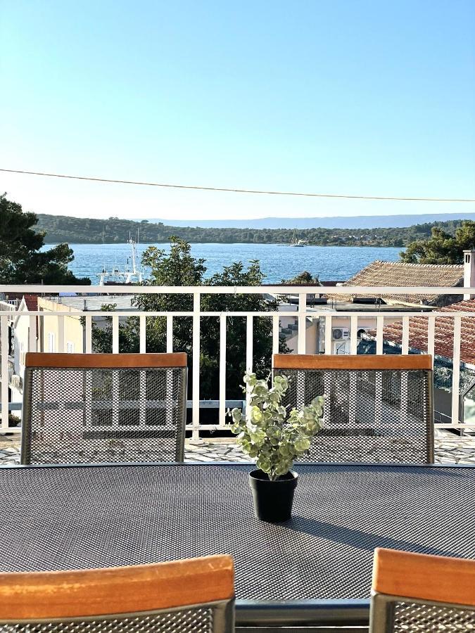 Apartments With A Parking Space Loviste, Peljesac - 19514 Экстерьер фото